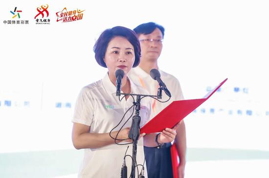 （長沙市政協(xié)副主席、市體育局局長李平致辭）